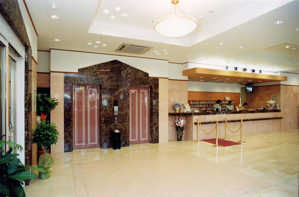 Toyoko Inn Tokyo Haneda Airport No.1 Exterior photo